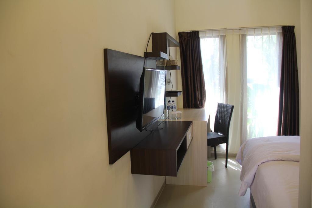 Kampoeng Nelayan Hotel Palu Ngoại thất bức ảnh