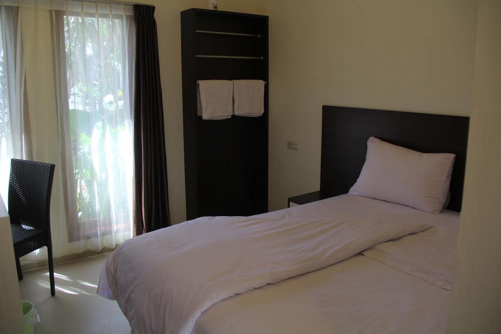 Kampoeng Nelayan Hotel Palu Ngoại thất bức ảnh
