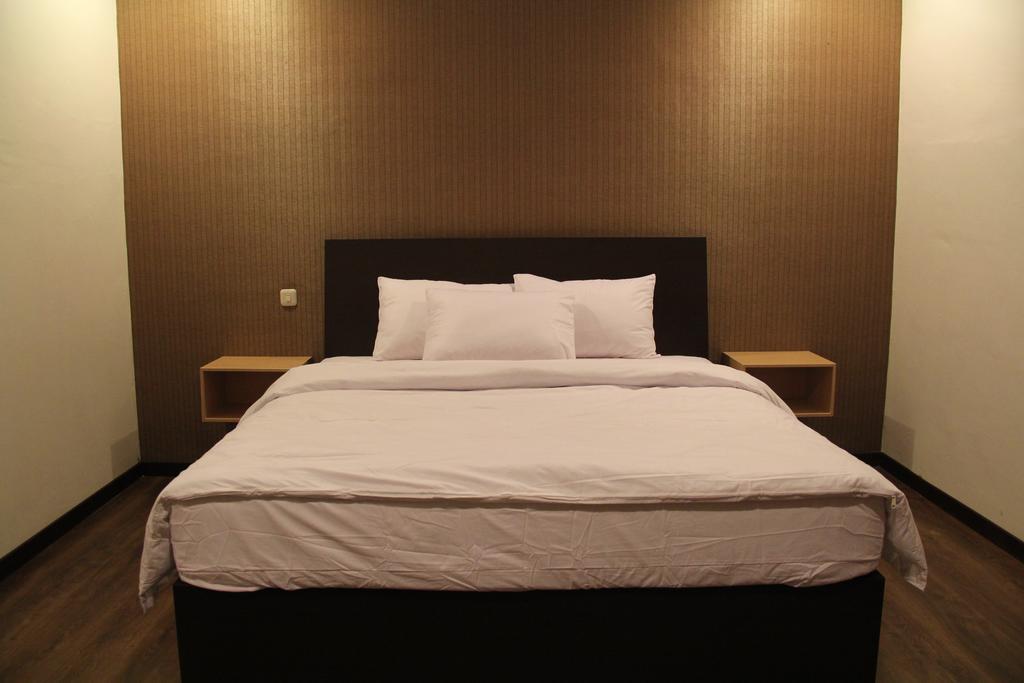 Kampoeng Nelayan Hotel Palu Ngoại thất bức ảnh