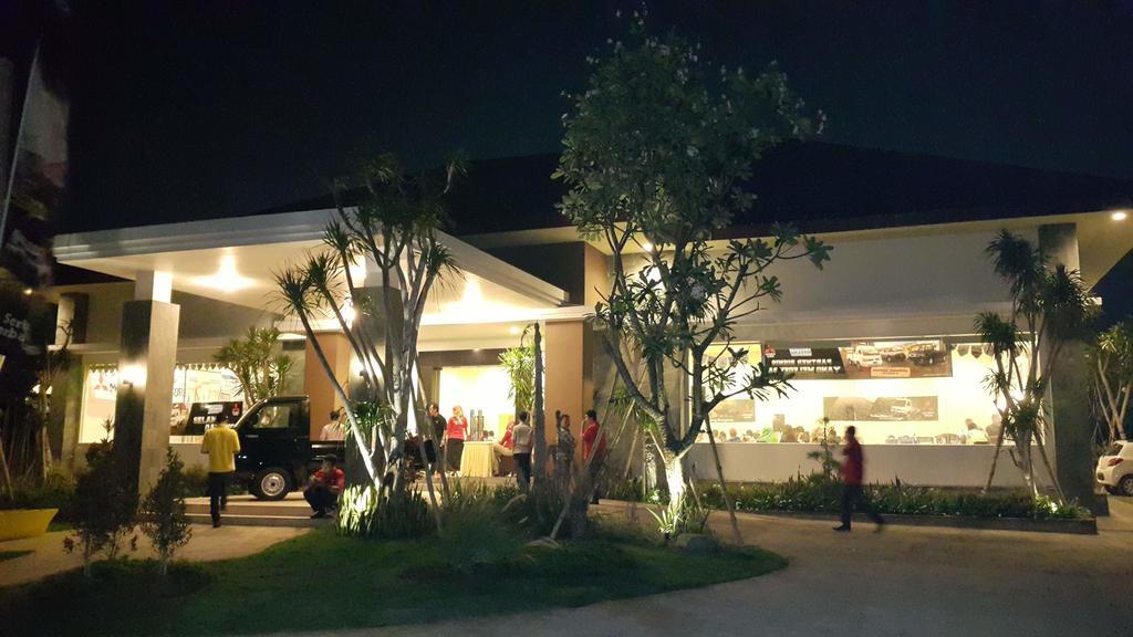Kampoeng Nelayan Hotel Palu Ngoại thất bức ảnh
