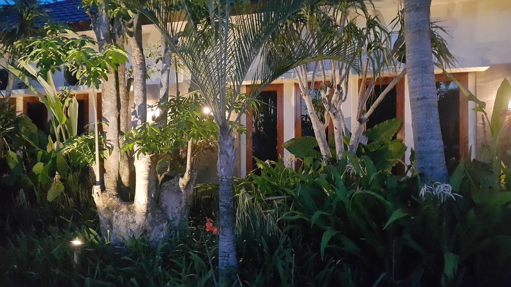 Kampoeng Nelayan Hotel Palu Ngoại thất bức ảnh