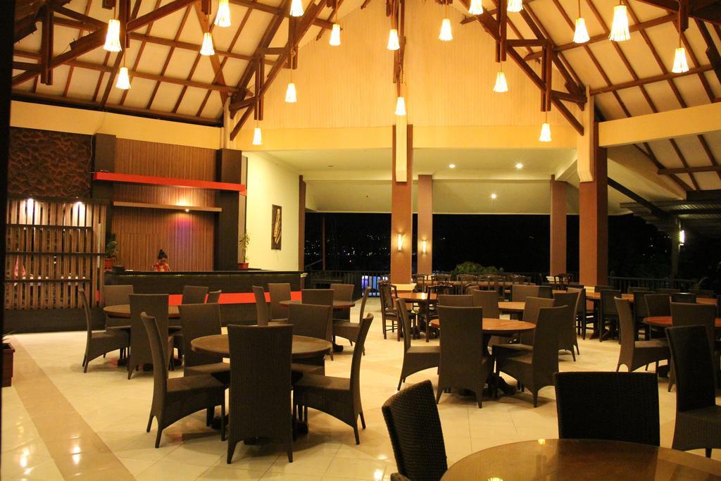 Kampoeng Nelayan Hotel Palu Ngoại thất bức ảnh